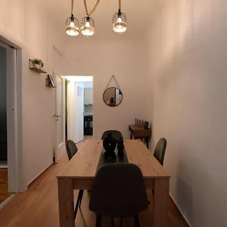 Minimal In Koukaki
